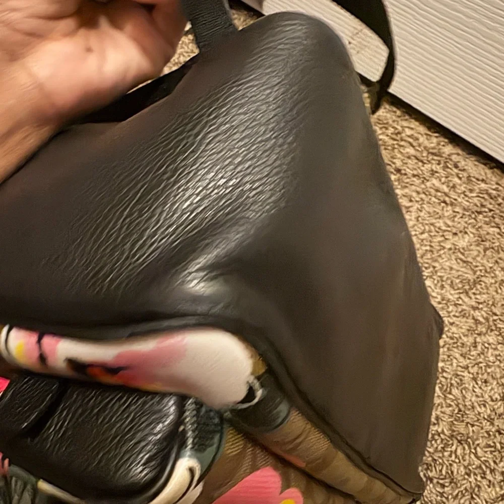 Coach Floral Print Signature Backpack - Picture 10 of 11